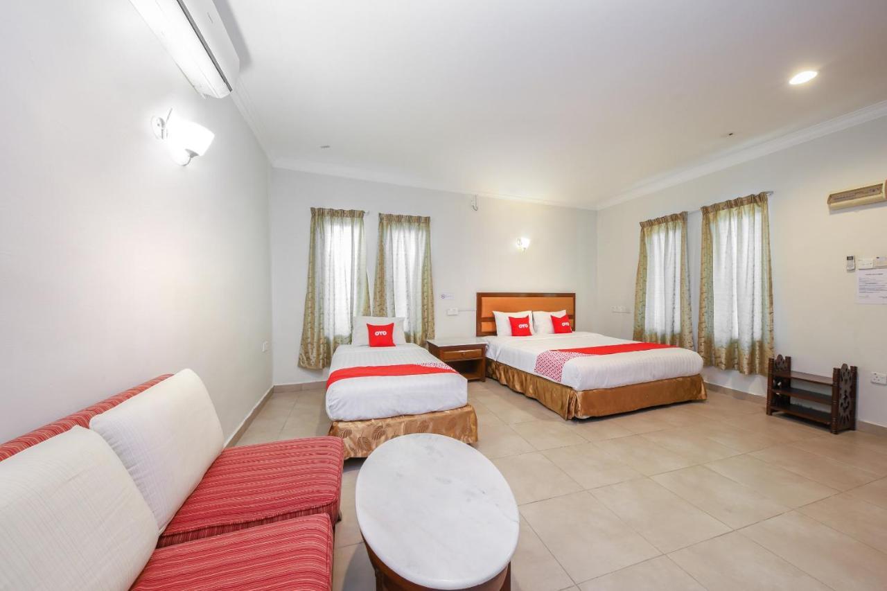 Oyo 89679 Dream Garden Resort Ayer Hangat Exterior foto
